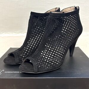 Like new inc concepts gutherie booties